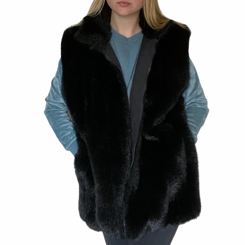 Vintage black faux fur vest